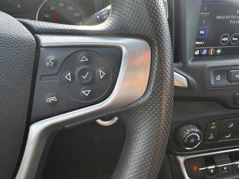 Used 2024 GMC Terrain SLE image 25