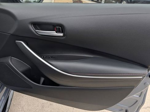 Used 2025 Toyota Corolla SE image 31