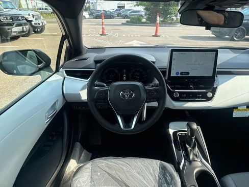 New 2026 Toyota Corolla SE w/ SE Premium Package AWD/4WD image 11