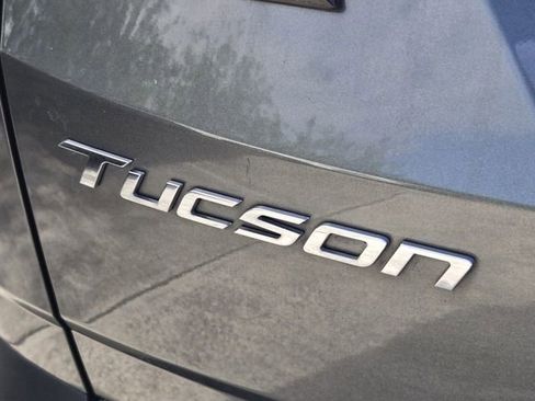 Used 2023 Hyundai Tucson SEL FWD image 11