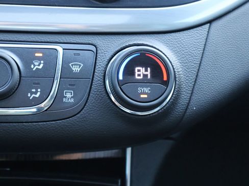 Used 2019 Chevrolet Impala LT image 34