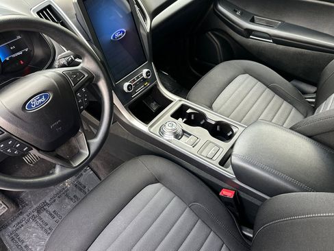 Used 2023 Ford Edge SE image 10