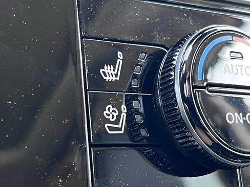 New 2026 Nissan Pathfinder Platinum AWD/4WD image 24