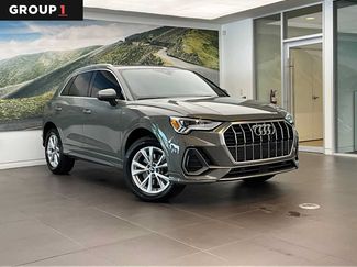 Used 2023 Audi Q3 2.0T Premium w/ Convenience Package AWD/4WD video 1