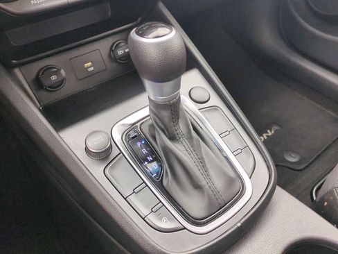 Used 2022 Hyundai Kona SEL FWD image 15