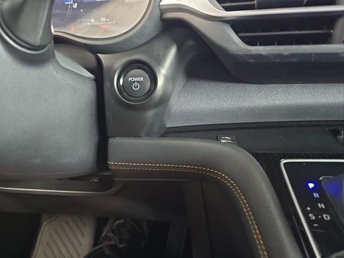 Used 2025 Toyota Sienna XLE Woodland Edition AWD/4WD image 26
