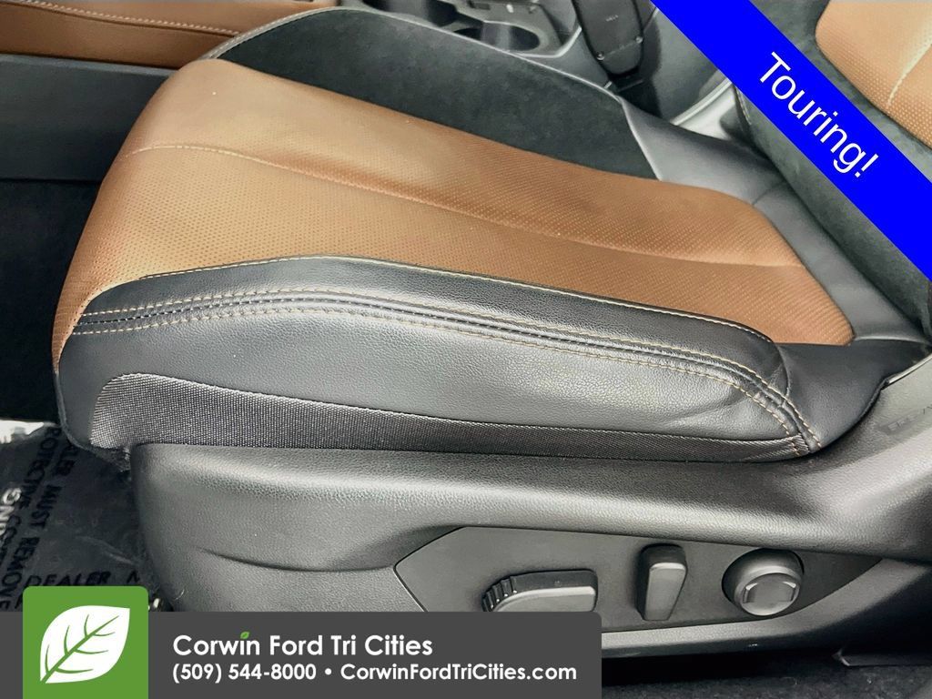 Used 2025 Subaru Forester Touring AWD/4WD image 24