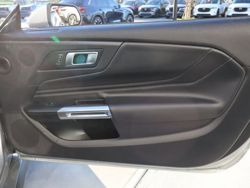 Used 2025 Ford Mustang Premium image 34