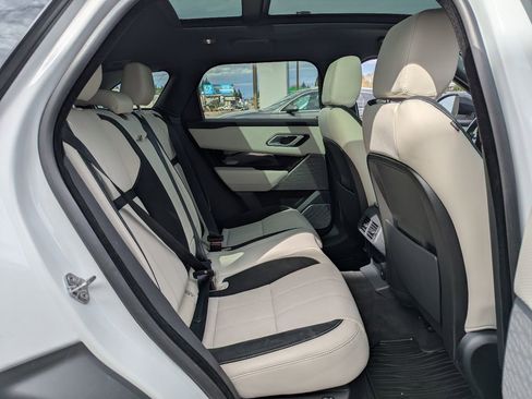 Used 2020 Land Rover Range Rover Velar R-Dynamic S image 36