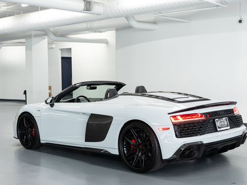 Used 2020 Audi R8 V10 performance AWD/4WD image 7