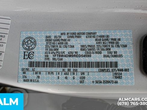 Used 2024 Ford F450 Platinum w/ FX4 Off-Road Package image 34