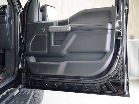 Used 2019 Ford F150 Raptor w/ Equipment Group 802A Luxury AWD/4WD image 31