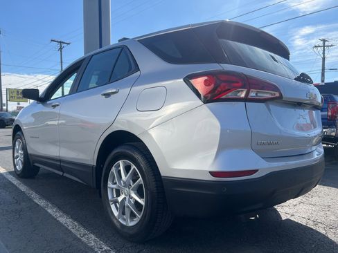 Used 2022 Chevrolet Equinox LS AWD/4WD image 39
