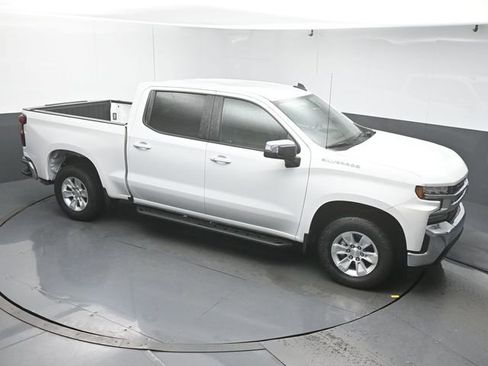 Used 2021 Chevrolet Silverado 1500 LT image 38