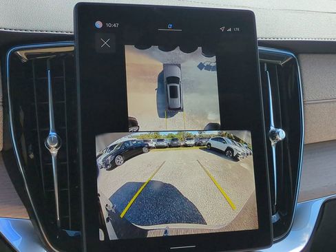 New 2026 Volvo XC90 B6 Plus image 19