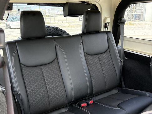 Used 2017 Jeep Wrangler Sport image 8