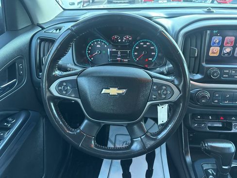 Used 2017 Chevrolet Colorado Z71 image 14