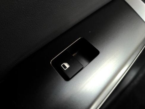 Used 2023 Kia EV6 Wind image 32