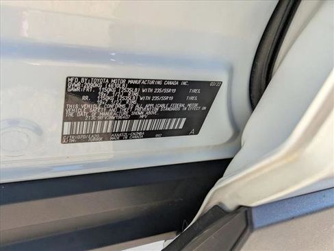 Certified 2022 Toyota RAV4 XLE Premium image 25