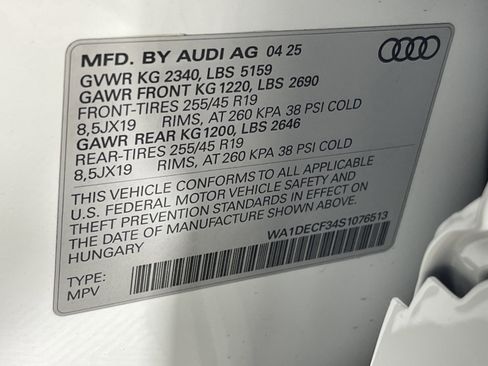 New 2025 Audi Q3 2.0T Premium image 39
