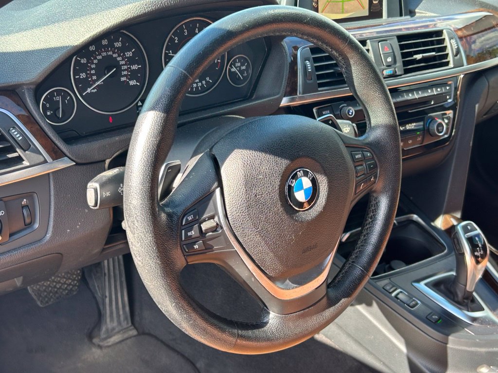 Used 2016 BMW 328i xDrive Sedan AWD/4WD image 17