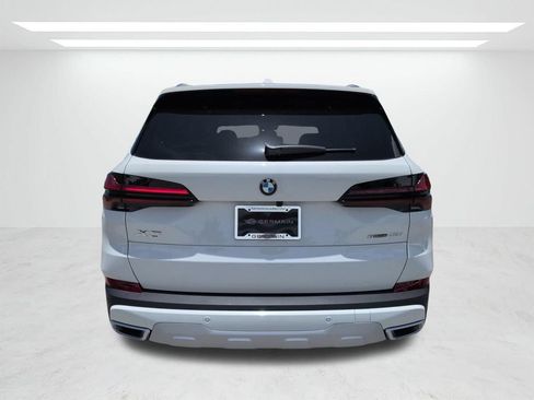 New 2026 BMW X5 sDrive40i w/ Parking Assistance Package RWD image 5