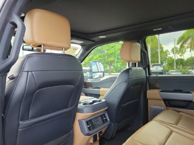 Used 2024 Ford F250 Lariat w/ Lariat Ultimate Package AWD/4WD image 14