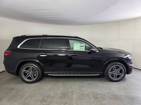 New 2026 Mercedes-Benz GLS 450 4MATIC image 3