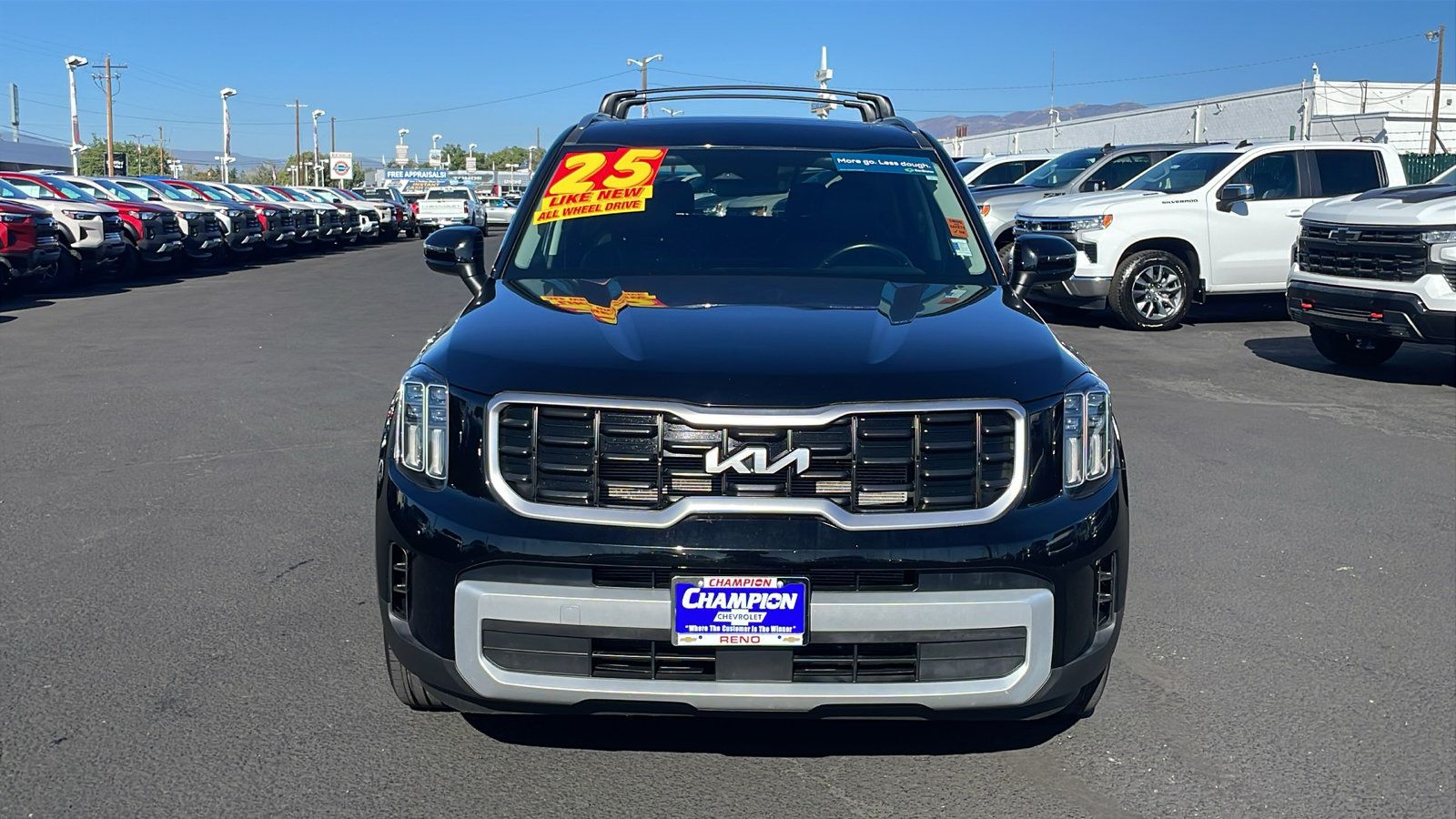 Used 2025 Kia Telluride S AWD/4WD image 2