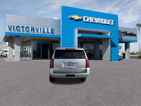 Used 2019 Chevrolet Suburban LT AWD/4WD image 6