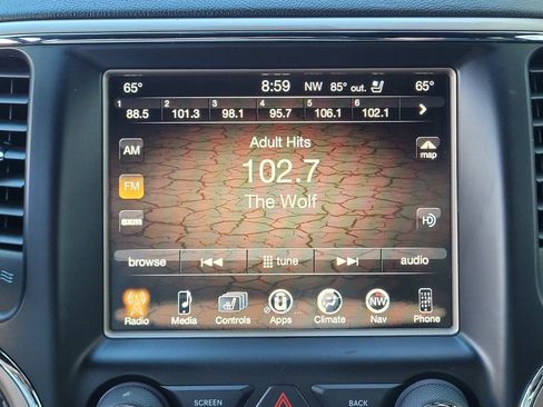 Used 2015 Jeep Grand Cherokee Overland RWD image 16
