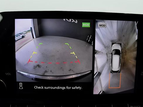 Used 2023 Nissan Rogue SL w/ SL Premium Package image 22