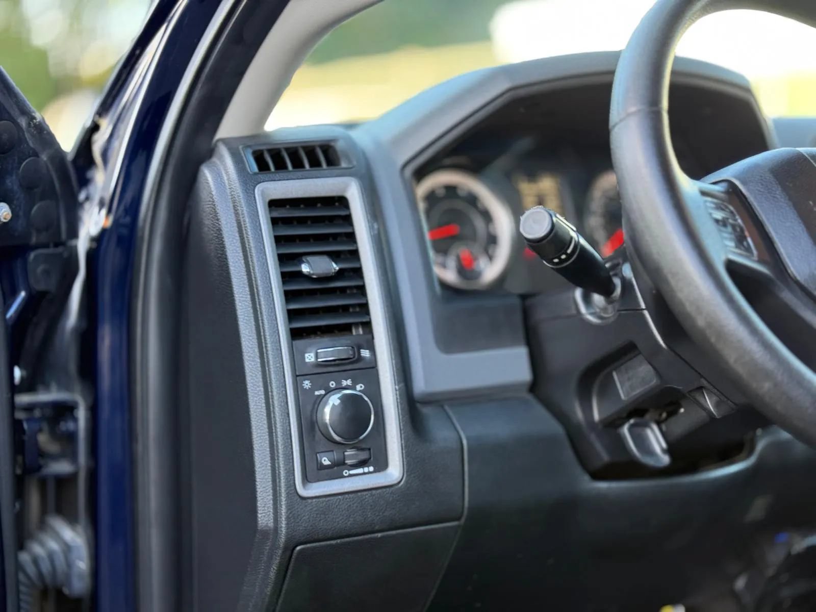 Used 2016 RAM 2500 Tradesman w/ Power & Remote Entry Group AWD/4WD image 13
