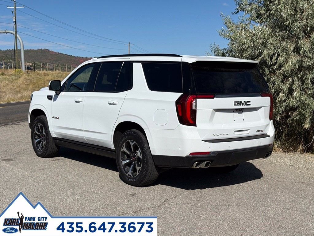 Used 2025 GMC Yukon AT4 w/ AT4 Premium Plus Package AWD/4WD image 3