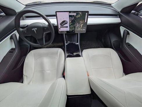 Used 2020 Tesla Model 3 Long Range image 10