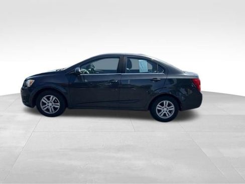 Used 2015 Chevrolet Sonic LT FWD image 4