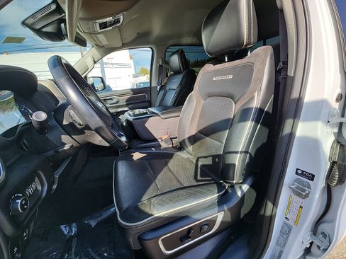 Used 2022 RAM 1500 Laramie image 13