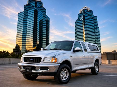 Used 1997 Ford F150 4x4 SuperCab image 1