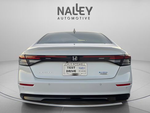 Used 2023 Honda Accord Touring image 4