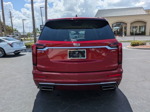 Certified 2024 Cadillac XT6 Premium Luxury w/ Technology Package FWD image 5
