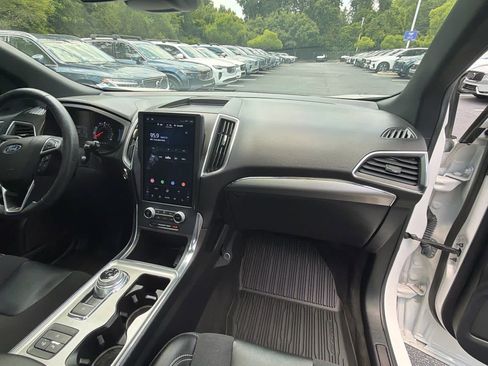 Used 2023 Ford Edge ST w/ Equipment Group 401A AWD/4WD image 18