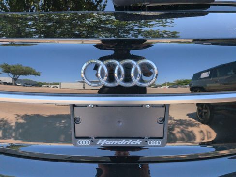 Used 2024 Audi Q5 2.0T Premium Plus w/ Premium Plus Package AWD/4WD image 40