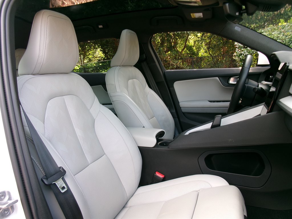 Used 2024 Polestar Polestar 2 AWD/4WD image 25