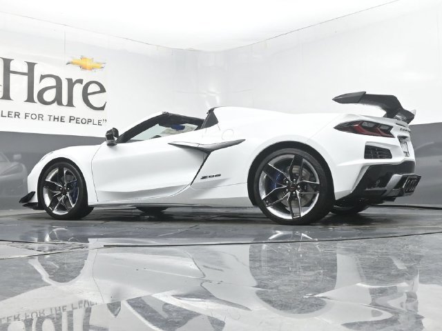 New 2027 Chevrolet Corvette Z06 RWD image 39