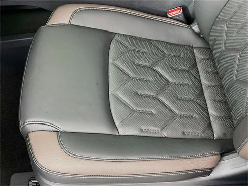 New 2026 Nissan Pathfinder Platinum image 18