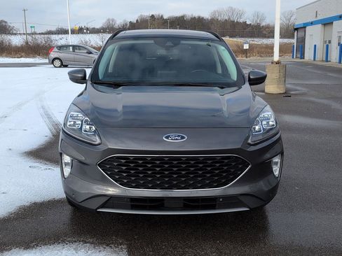 Used 2022 Ford Escape Titanium w/ Class II Trailer Tow Package image 12