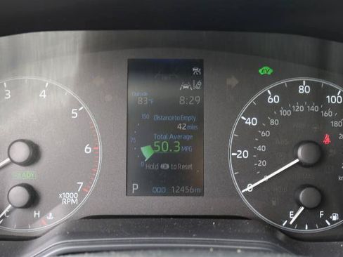 Used 2025 Toyota Corolla LE FWD image 11