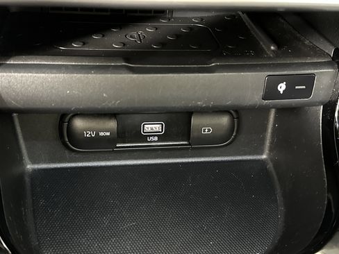 Certified 2021 Kia Seltos EX image 23