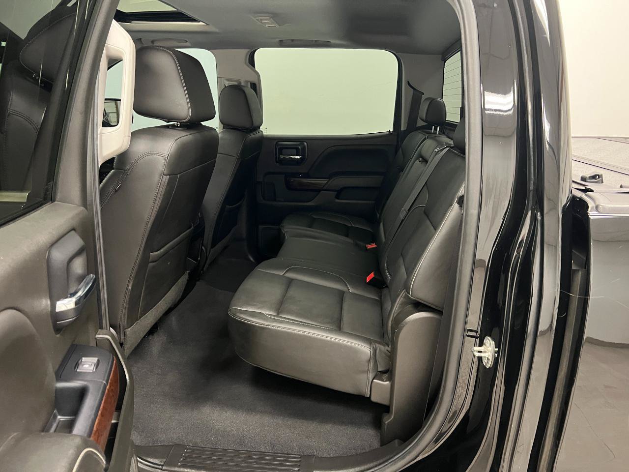 Used 2018 GMC Sierra 1500 SLT AWD/4WD image 27