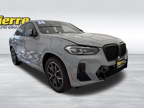 Used 2024 BMW X4 xDrive30i AWD/4WD image 9